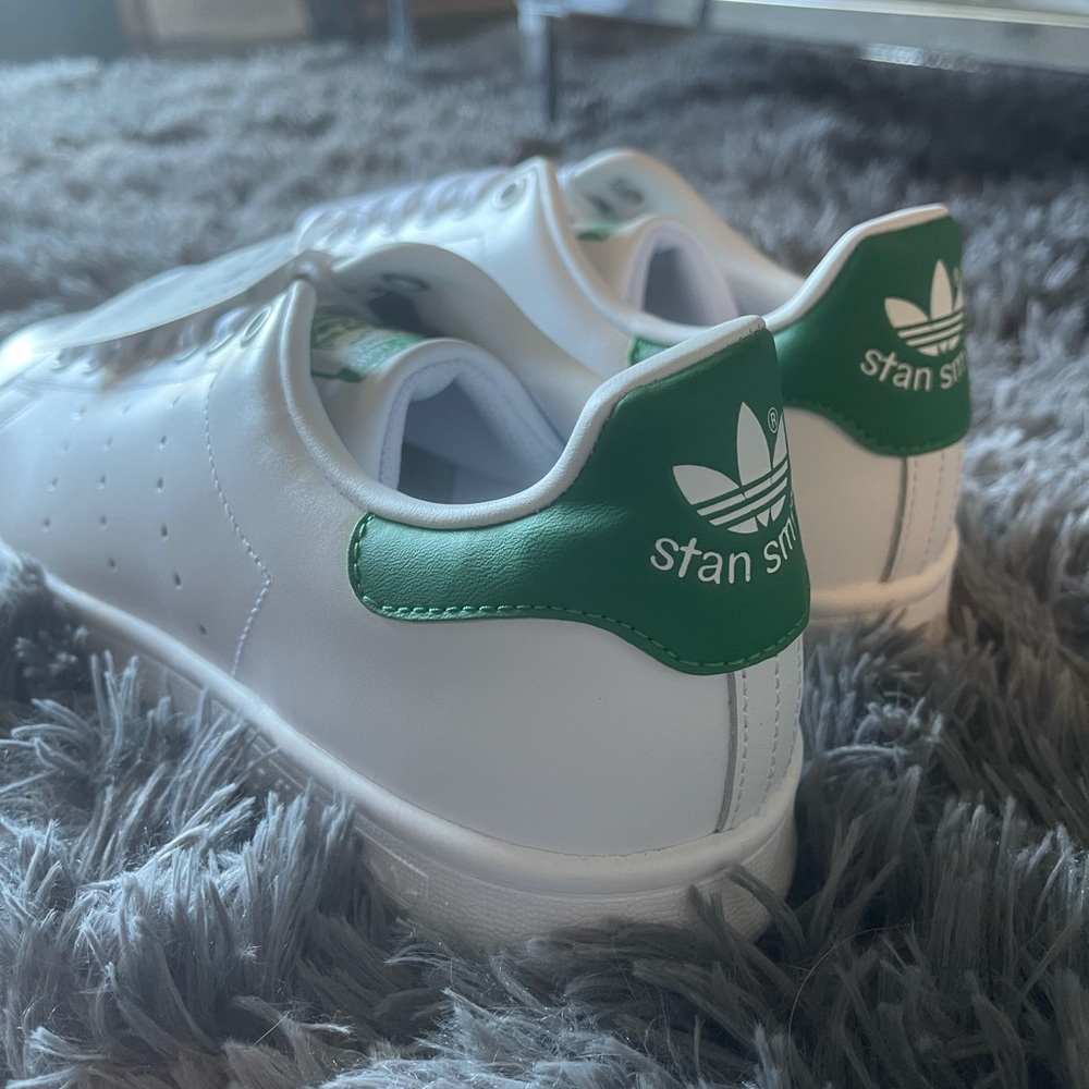 Stan Smith - image 1